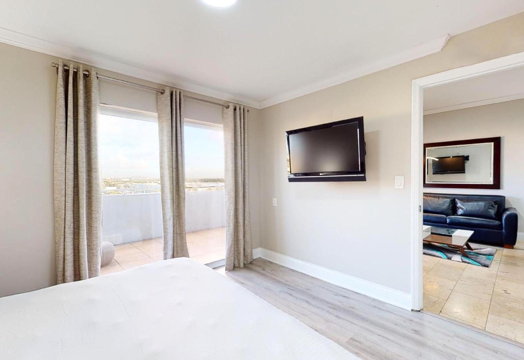 Nuvo Suites Hotel - Miami Doral Sweetwater Dış mekan fotoğraf